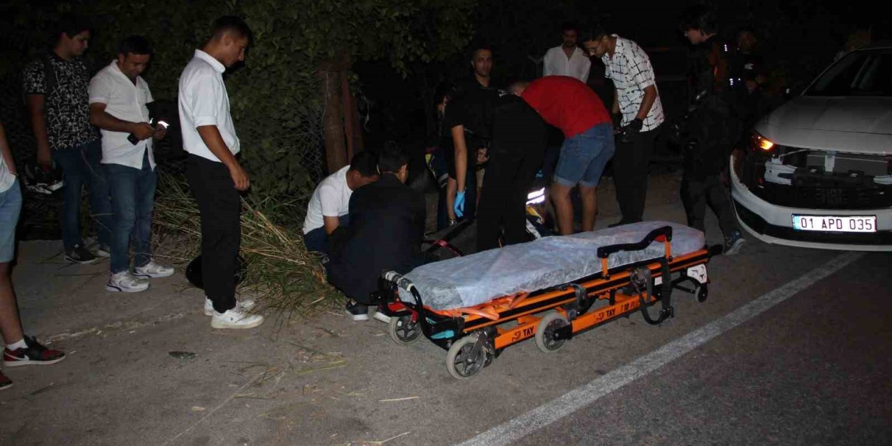 Otomobilin Sağından Geçemeye Çalışan Motosiklet Sürücüsü Yaralandı