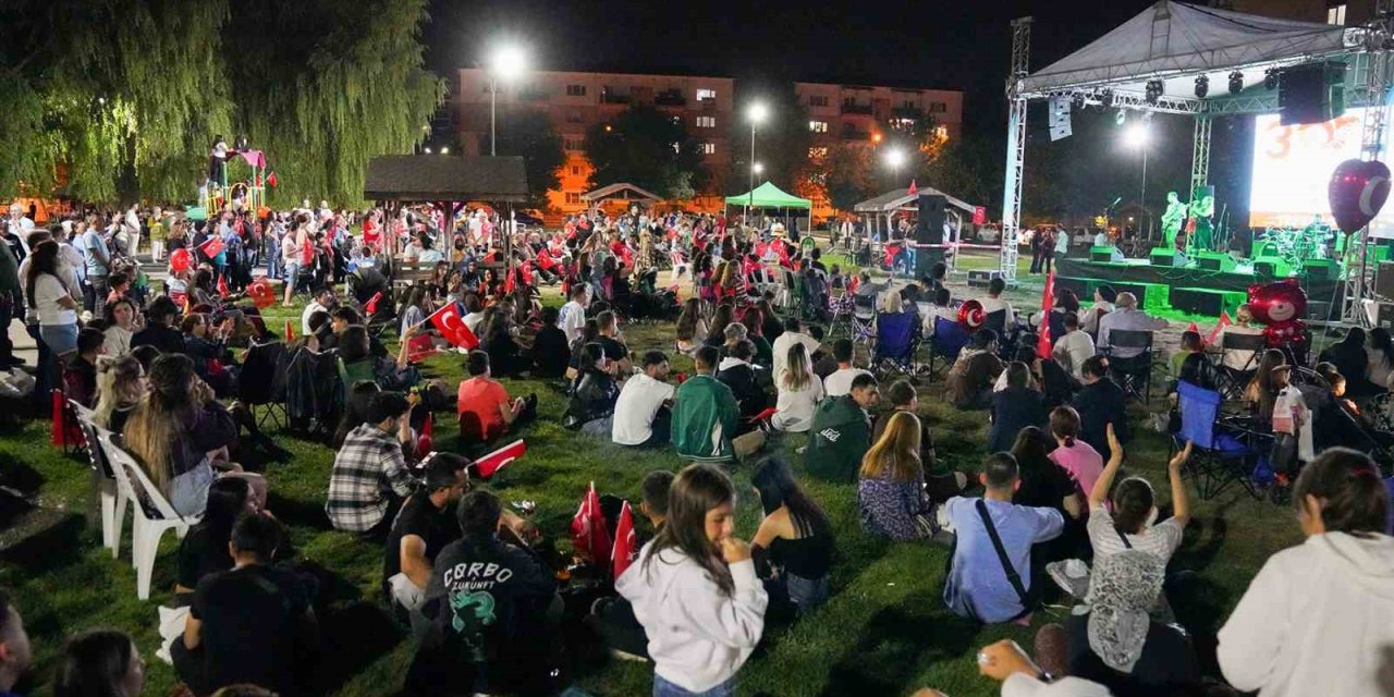 Zafer Bayramı Coşkusu Tepebaşı’nda Yaşandı