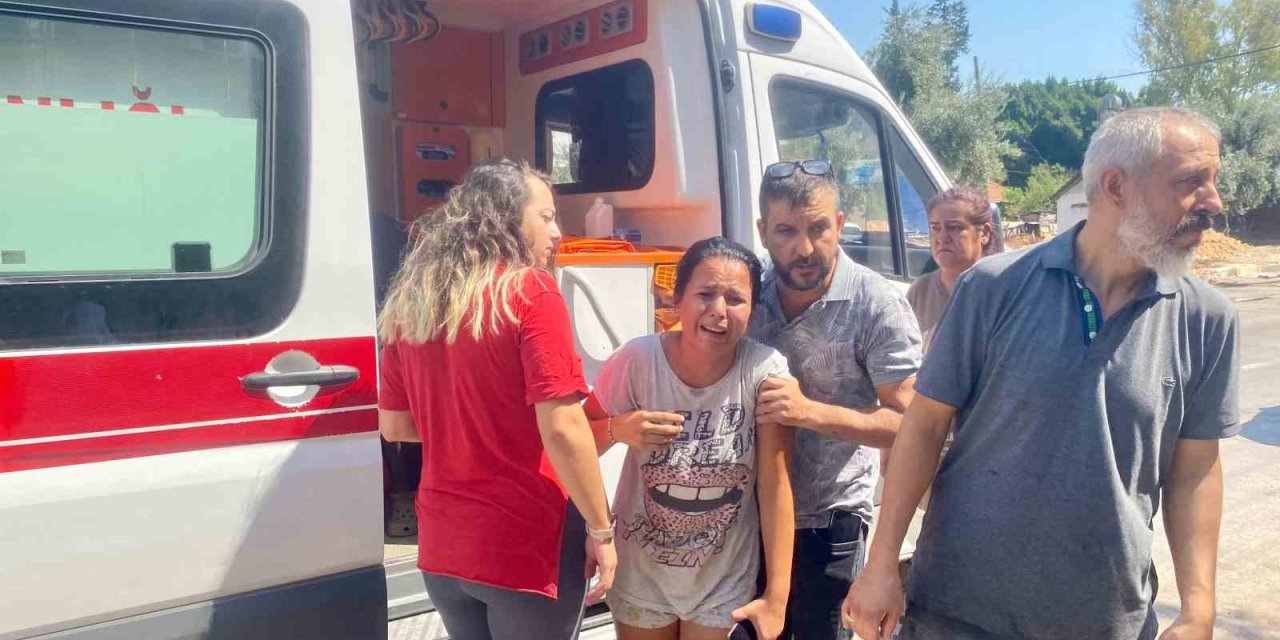 Yanan Evinin Ardından Gözyaşlarına Boğuldu