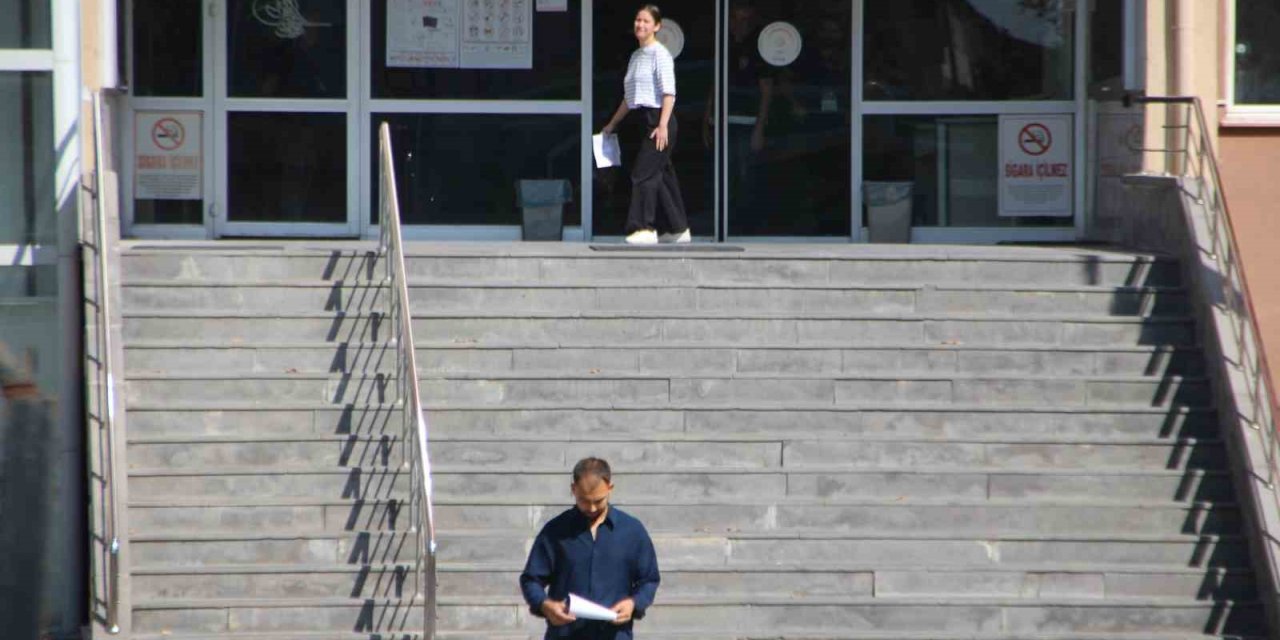 Memur Olma Hayallerini 1 Dakikayla Kaçırdılar