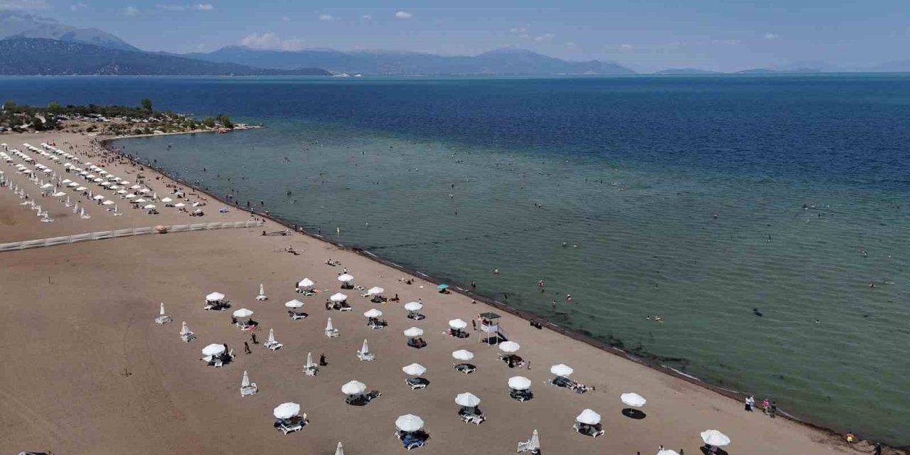 Konya’nın Denizi Beyşehir Gölü, Akdeniz Ve Ege Sahillerini Aratmıyor