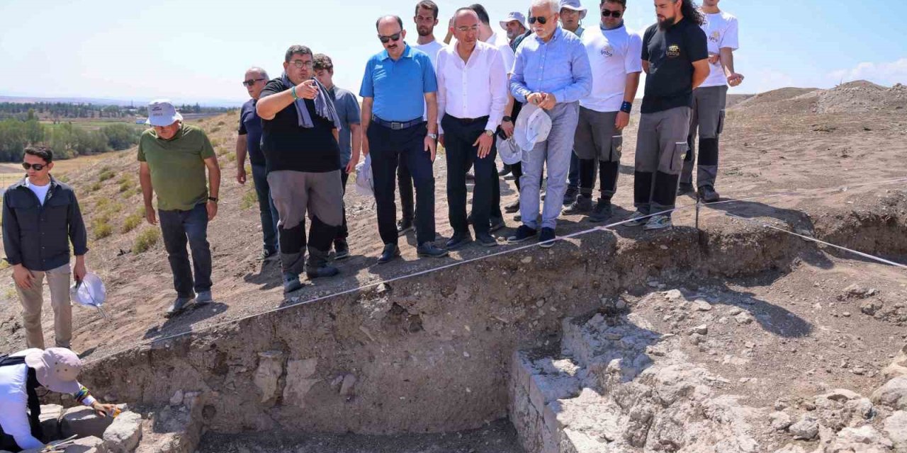 Lystra Antik Kenti Gün Yüzüne Çıkıyor