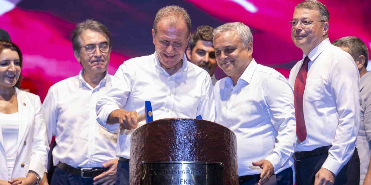 Seçer, ’51. Uluslararası Silifke Müzik Ve Folklor Festivali’ne Katıldı