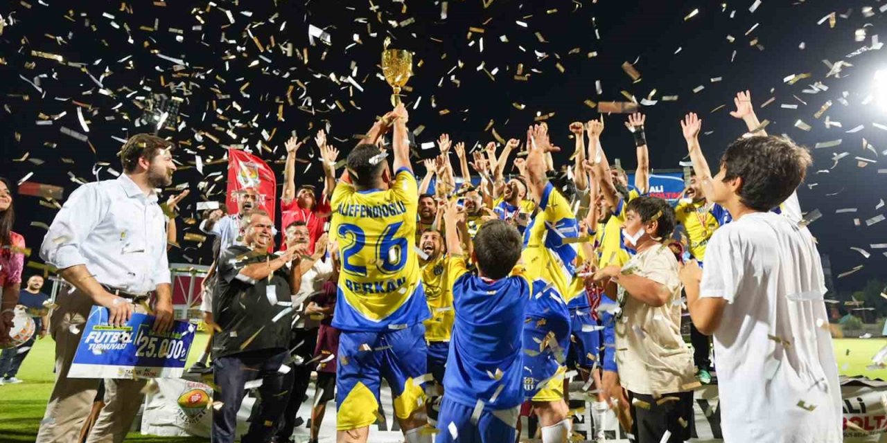 Tarsus’ta Geleneksel Köylerarası Futbol Turnuvası Düzenlendi