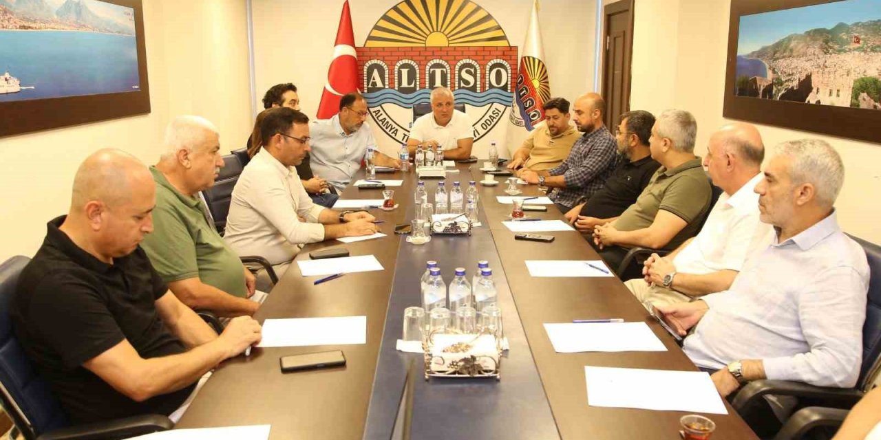 Başkan Erdem, Alanya’nın Dinamiklerini Bir Araya Getirdi
