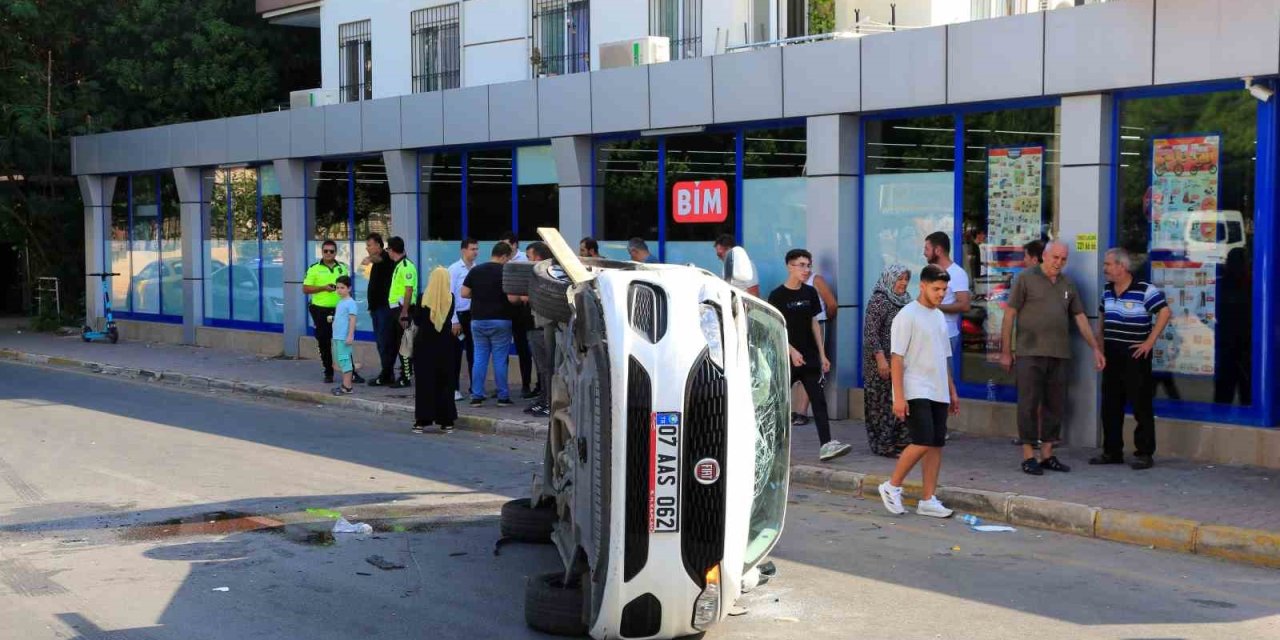 Antalya’da ’insanlık Ölmemiş’ Dedirten Görüntü: Saniyeler İçinde Onlarca Kişi Yardıma Koştu