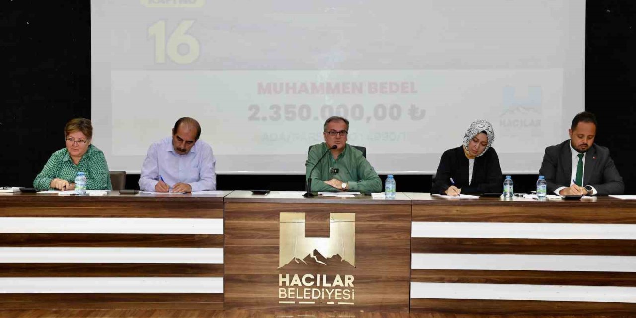 Başkan Özdoğan, “esnafımıza Modern Mekanlar Sunduk”