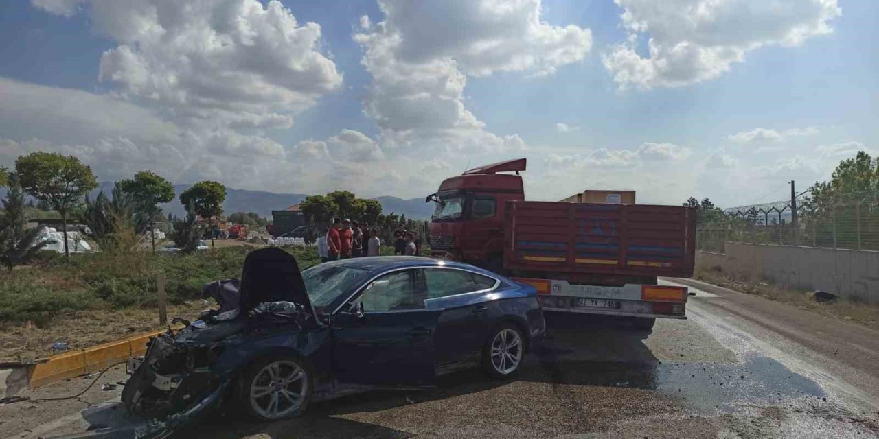 Konya’da Otomobil İle Tır Çarpıştı: 2 Yaralı
