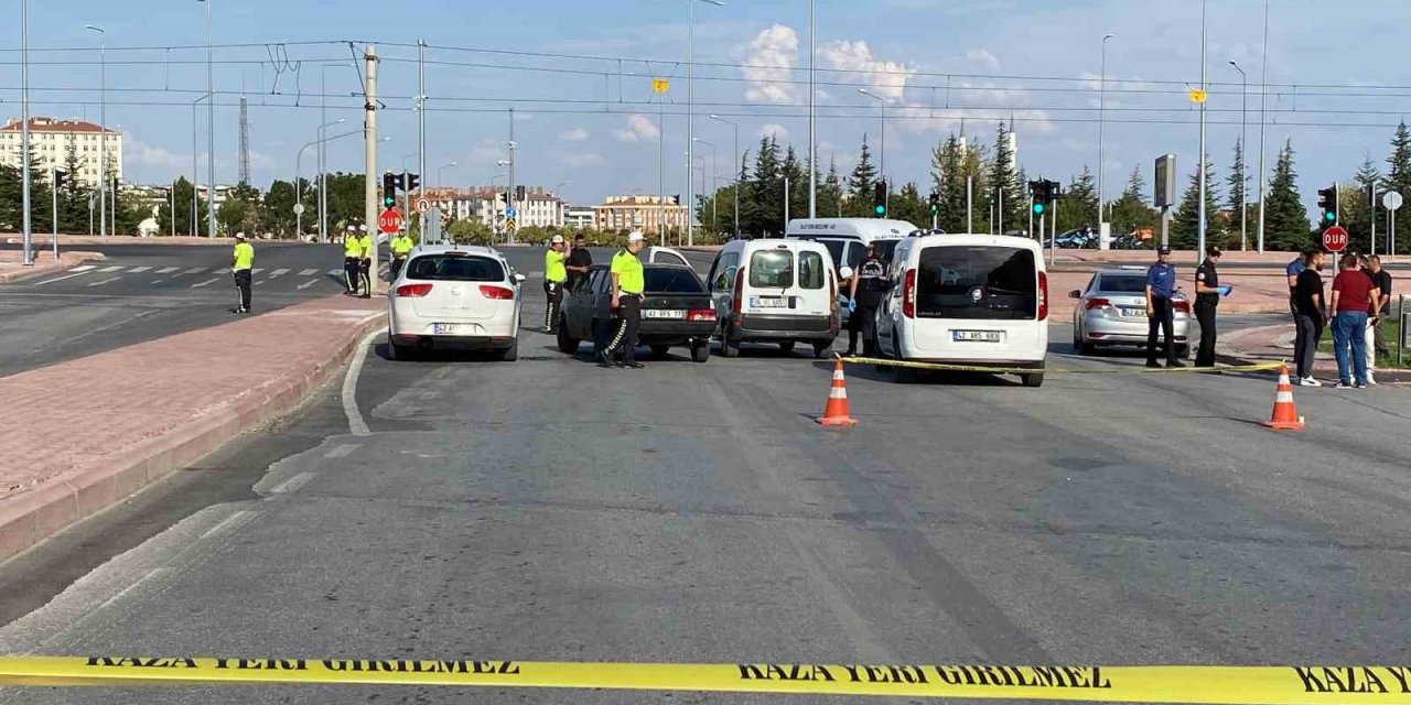 Konya’da Silahlı Saldırıda Yaralanan Polis Memurlarının Tedavisi Sürüyor