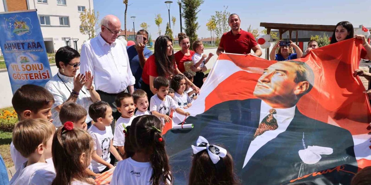 Özel Çocukların Yıl Sonu Gösterisi