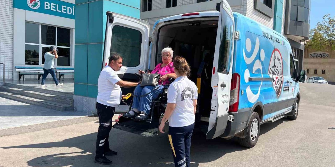 Engelli Vatandaşın Yüzme Hayali İçin Tüm Engeller Kaldırıldı