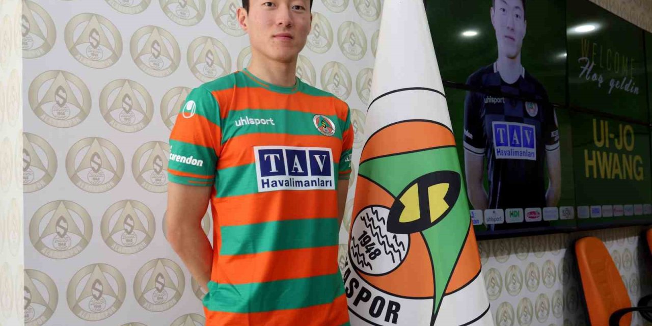 Alanyaspor, Ui-jo Hwang’ı Renklerine Bağladı