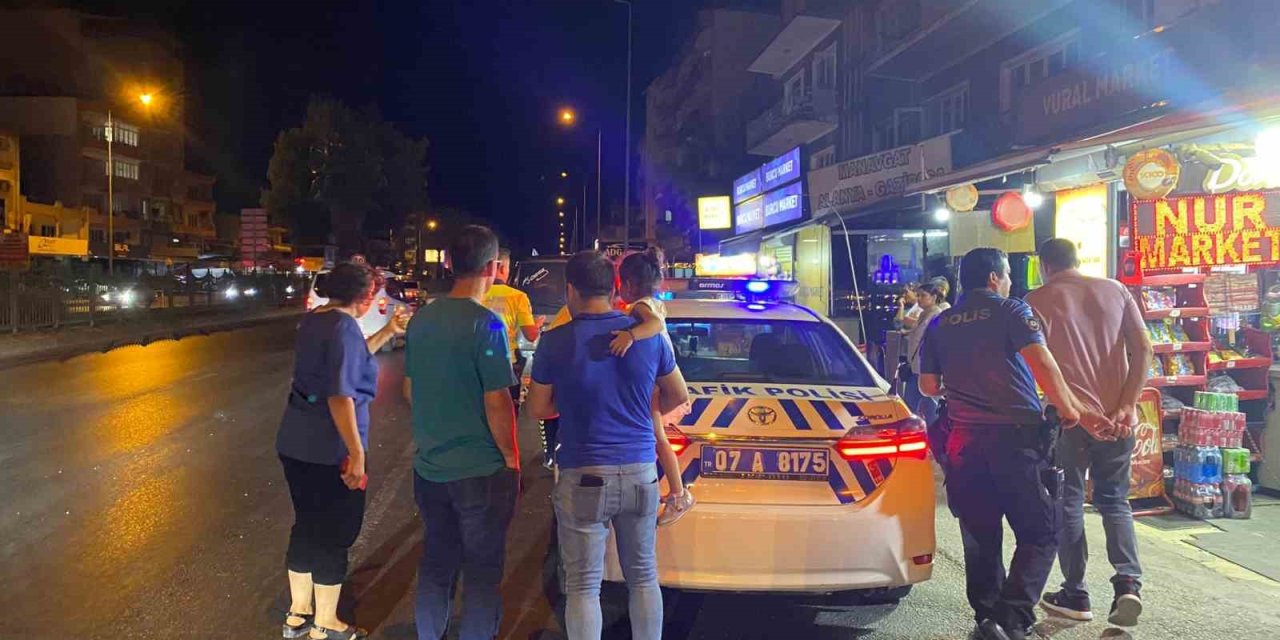 Yola Fırlayan Kız Çocuğuna Otomobil Çarptı: 1 Yaralı