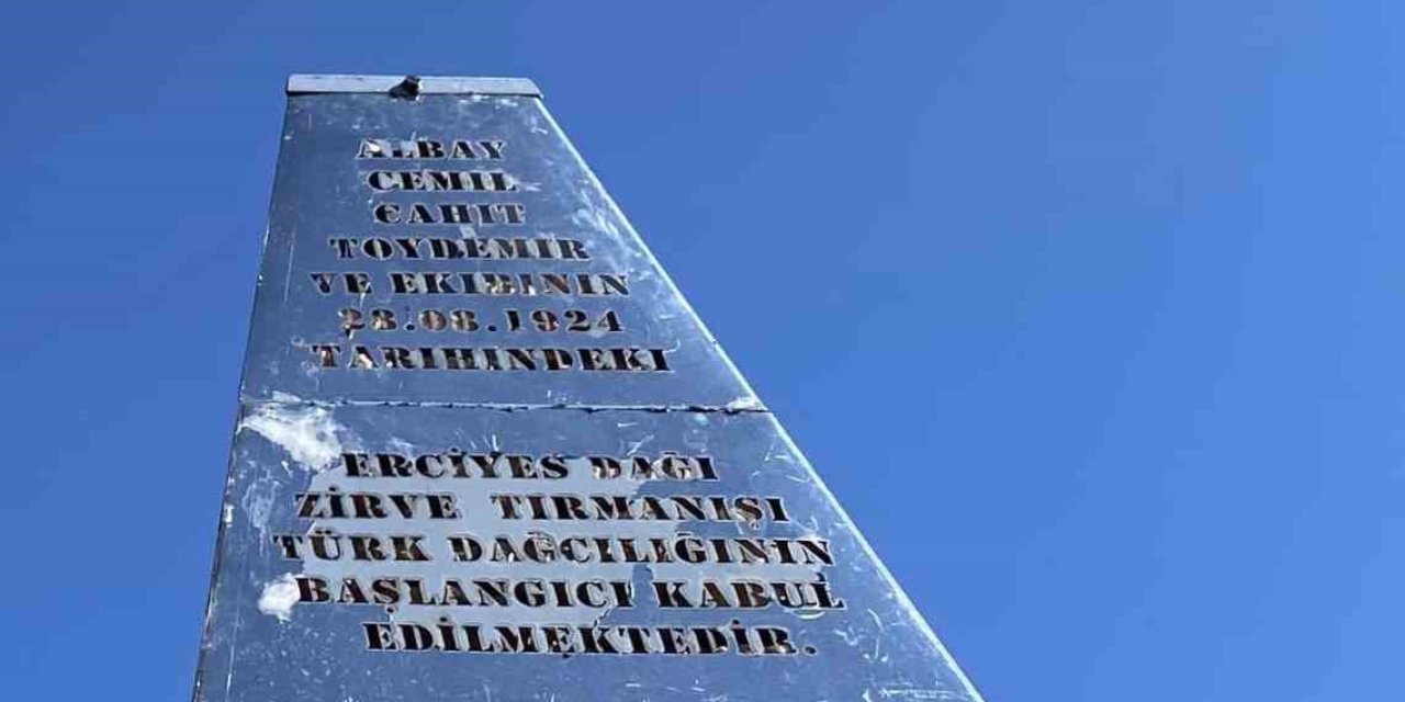 Herkes Merak Ediyordu; Sebebi Belli Oldu