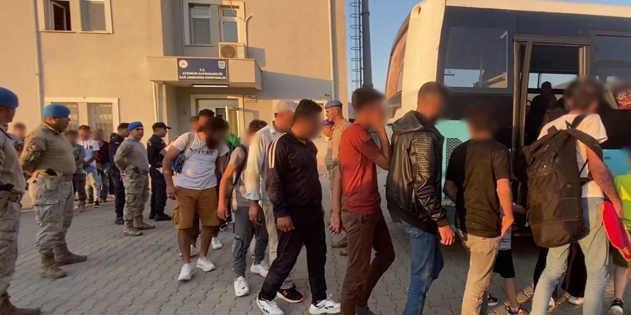 Deniz Yoluyla Yurt Dışına Çıkmak İsterken Yakalandılar