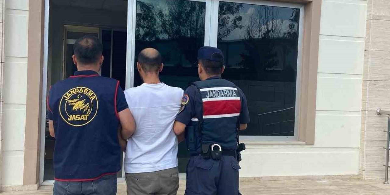 Antalya’da 10 Yıl 8 Ay Hapis Cezasıyla Aranan Şahıs Yakalandı
