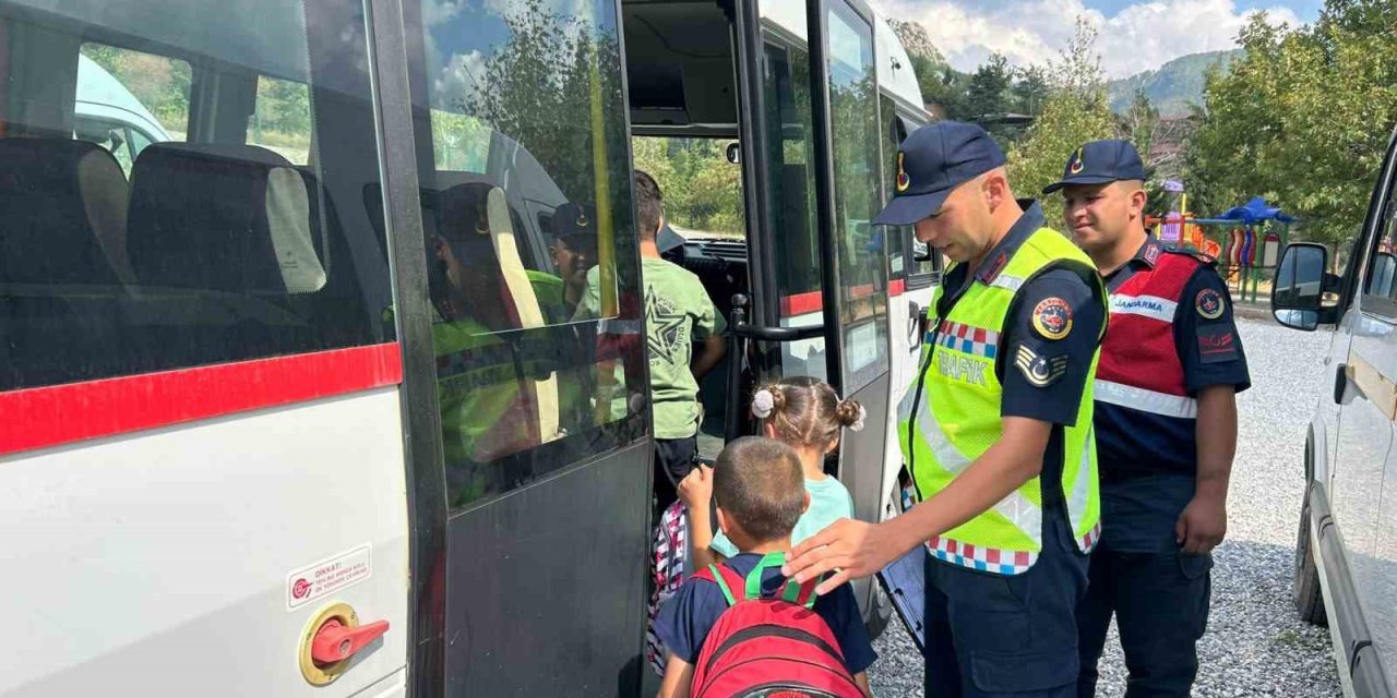 Jandarmadan Okul Servislerine Denetim