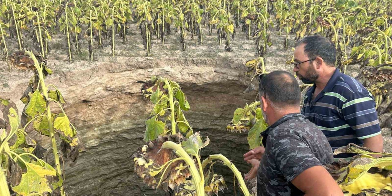 Eskişehir’de Dev Obruk Oluştu