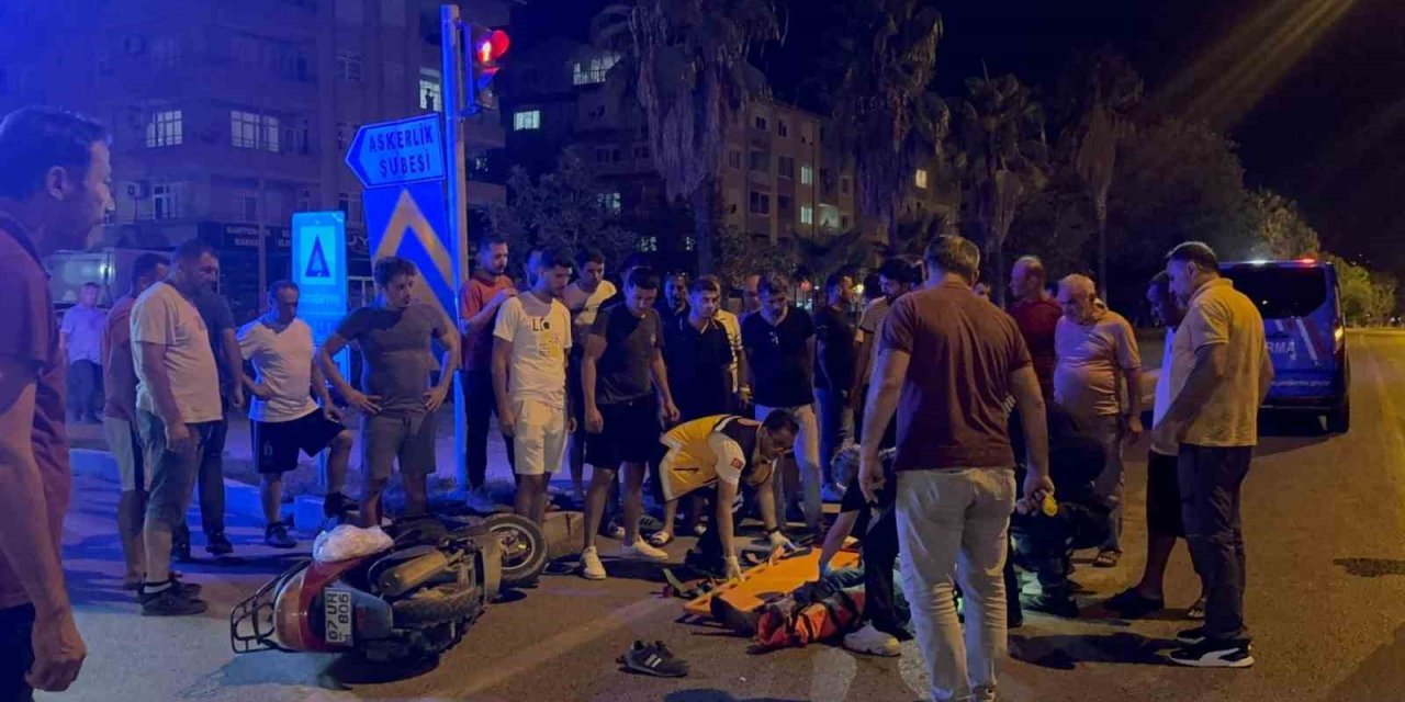 Tır Motosiklete Çarptı: 1 Ağır Yaralı