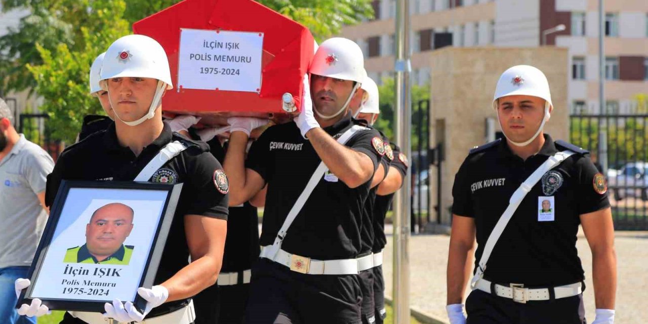 Trafik Kazasında Hayatını Kaybeden Polis Memuruna Gözü Yaşlı Veda