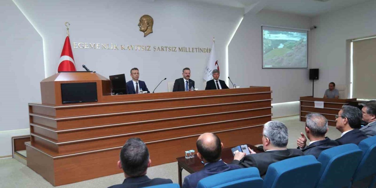 Eskişehir’de Yeni Eğitim-öğretim Yılında Alınacak Asayiş Trafik Tedbirleri Görüşüldü