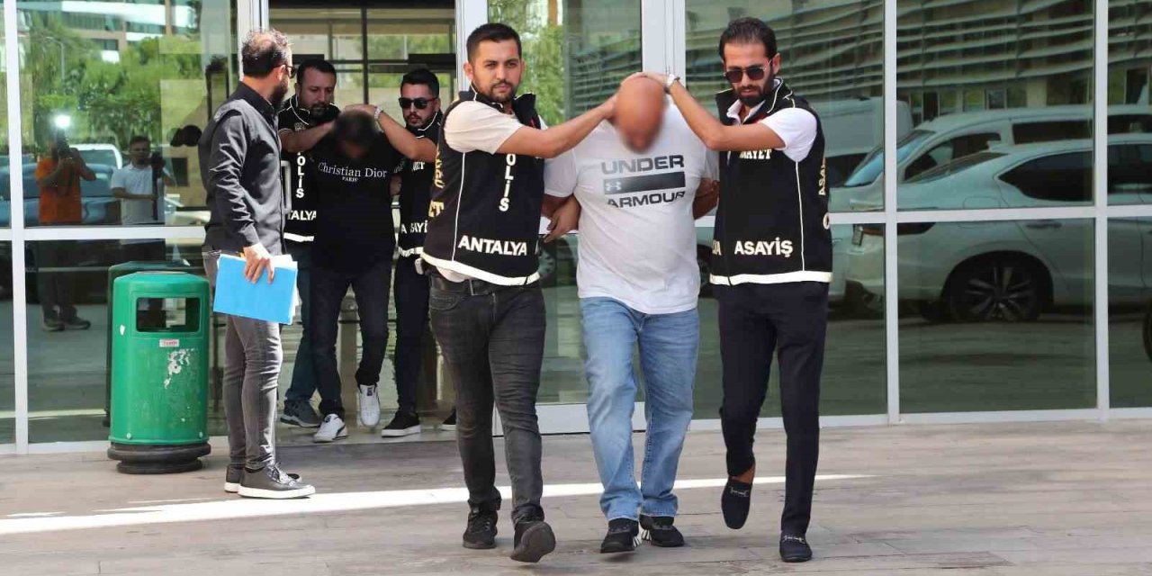 Boşanma Aşamasındaki Karısını Öldüren Zanlı Tutuklandı