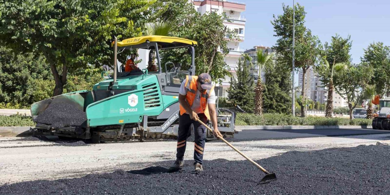 Mersin’de Yol Yenileme Çalışmaları Sürüyor