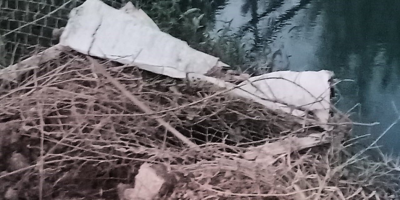 Sulama Kanala Düşen Otomobilden Yara Almadan Kurtuldular