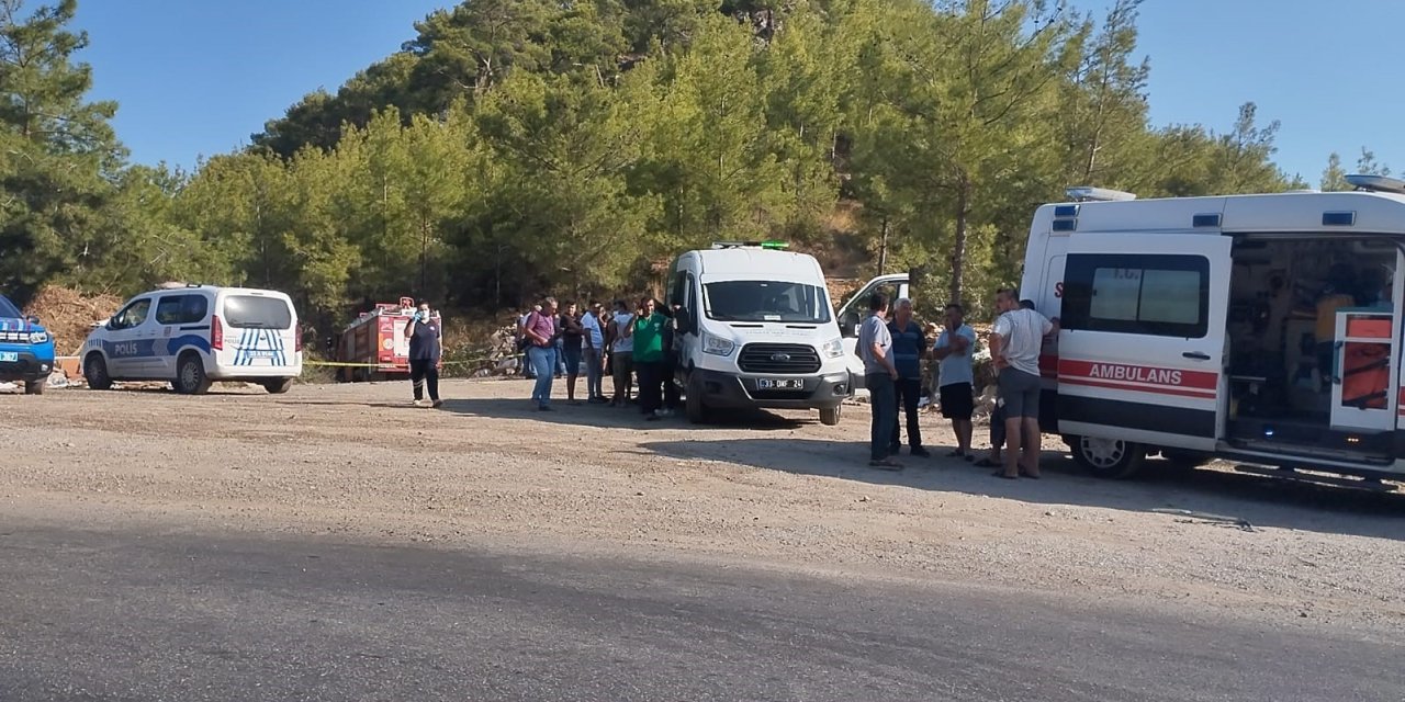 Mersin’de Bir Çöplükte Çıplak Erkek Cesedi Bulundu