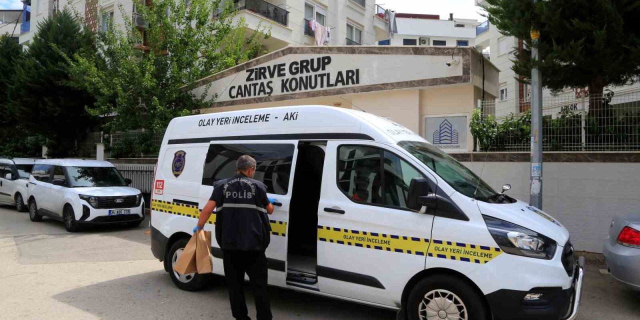 İki Gencin Evdeki Kavgası Kanlı Bitti: 16 Yaşındaki Genç Tabancayla Vurulmuş Halde Ölü Bulundu