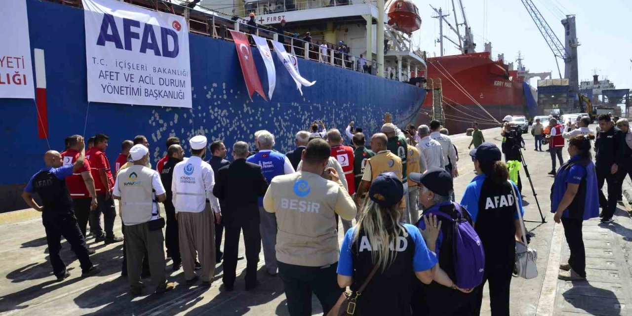 Yardım Malzemesi Taşıyan İkinci ’iyilik Gemisi’ Sudan’a Uğurlandı