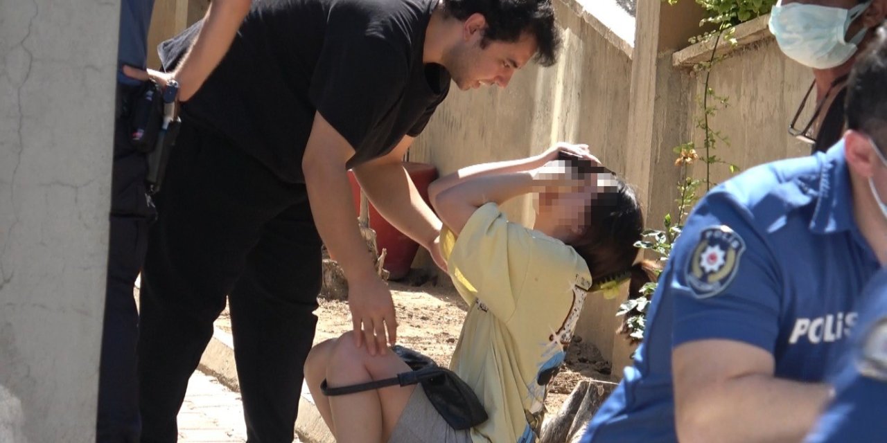 Ölümü Apartmanı Saran Yoğun Kokuyla Ortaya Çıktı, Kızı Gözyaşlarına Boğuldu