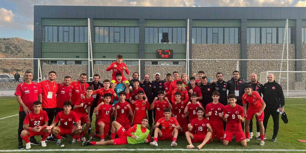Türkiye U16 Milli Takımı Şampiyon Oldu