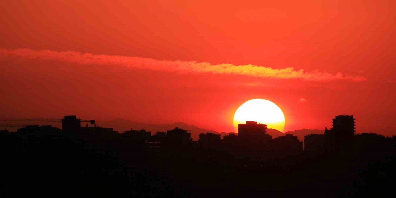 Güneşin Doğuşunu Denize Girerek Karşıladılar