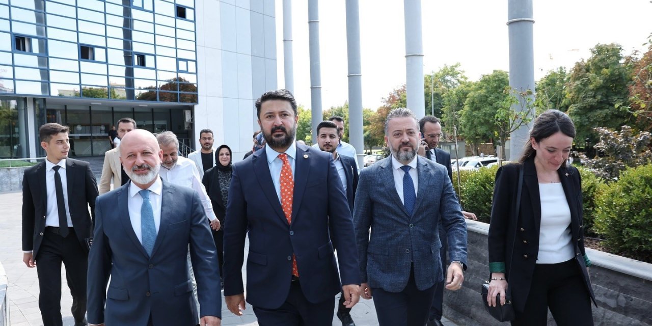 Başkan Çolakbayrakdar, Ak Parti Nevşehir Milletvekili Emre Çalışkan’ı Ağırladı
