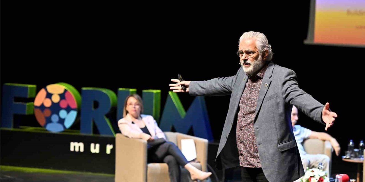Forum Muratpaşa'da Türkiye'nin Eğitim Sorunları Masaya Yatırıldı