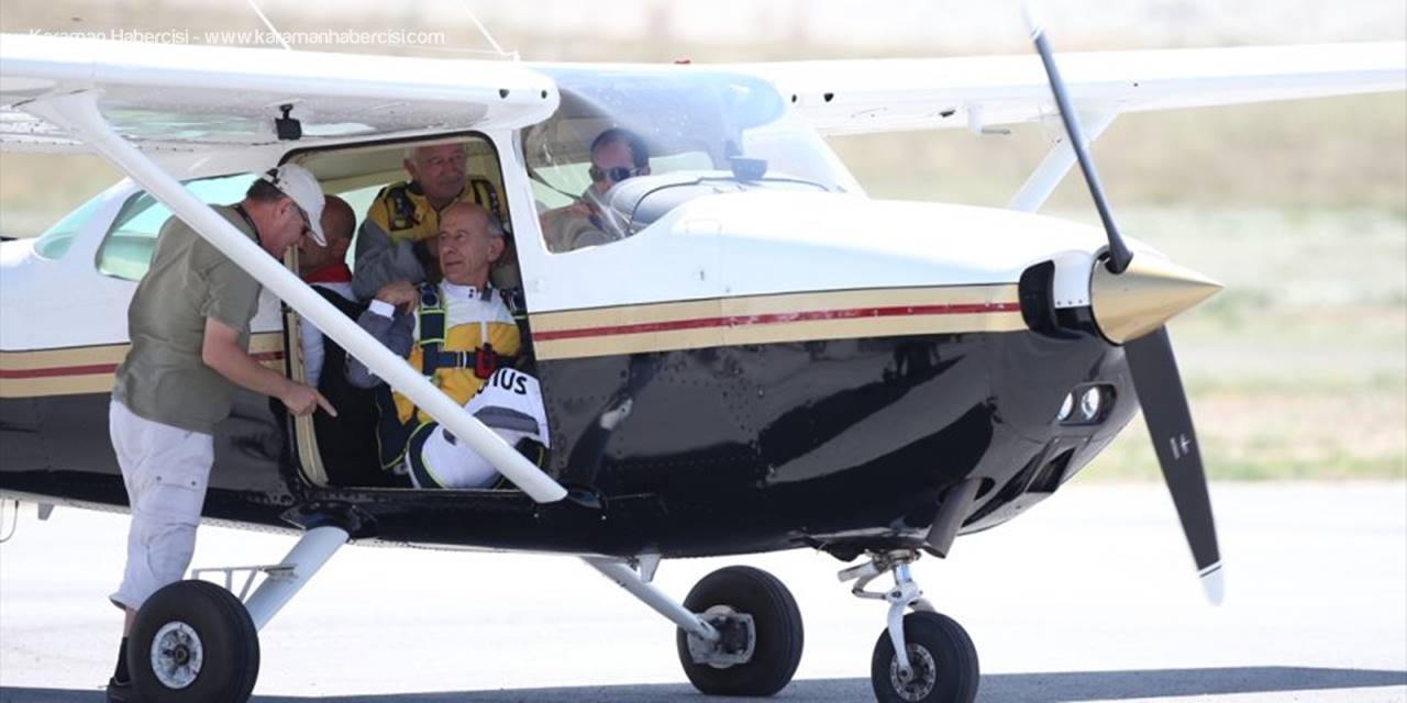 Gökyüzünün "İhtiyar Delikanlıları"