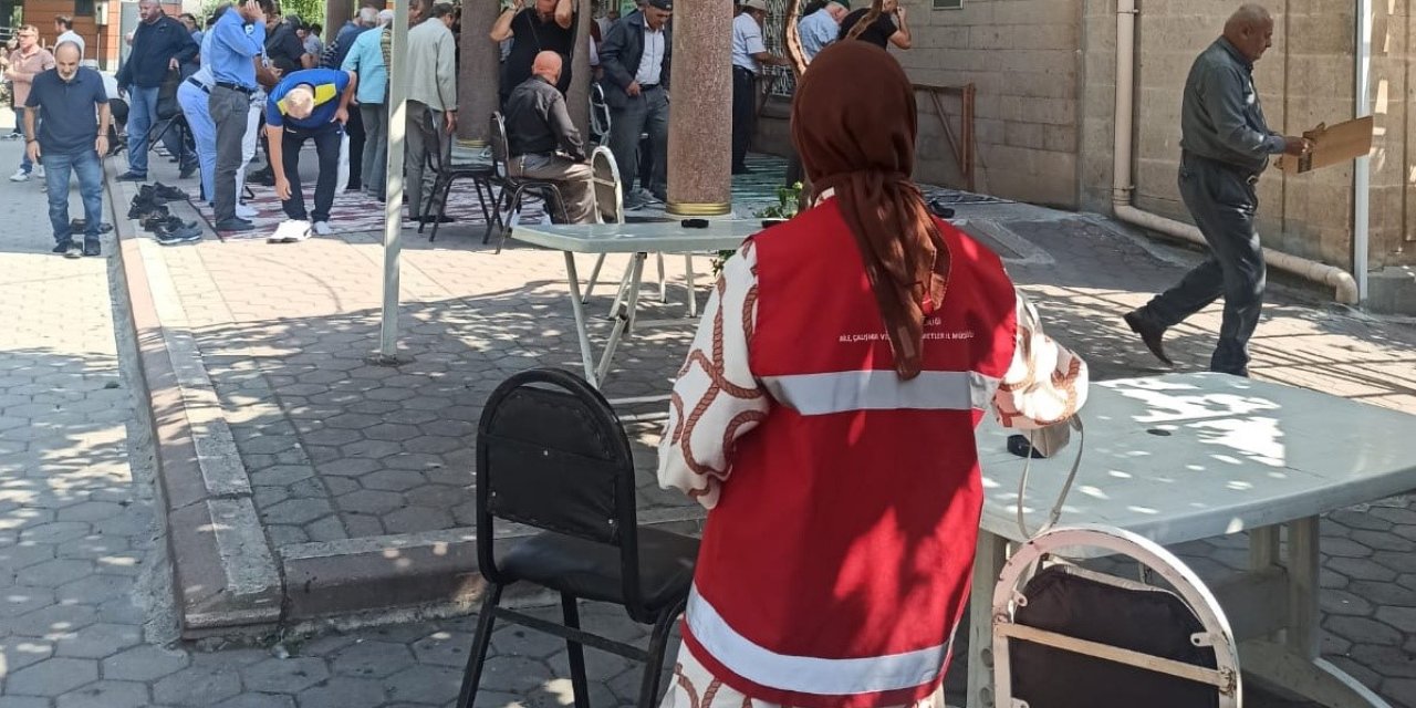 Sokakta Çalışan Ve Çalıştırılan Çocuklarla İlgili Çalışma Yapıldı