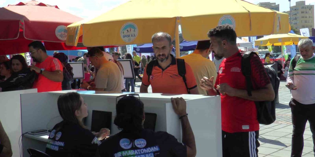 Kayseri Yarı Maratonu’nda Bebekler De Yarıştı