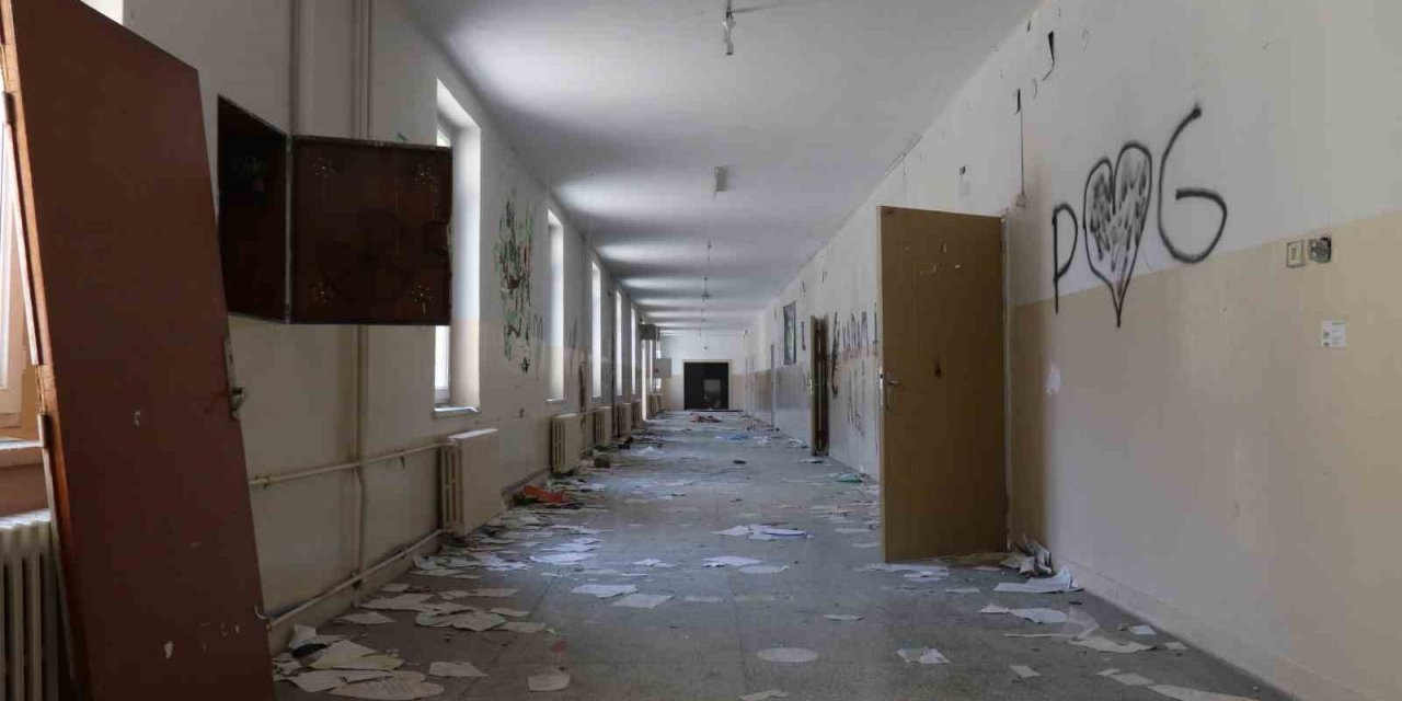 Eskinin Eğitim Yuvası Okul Şimdilerde Uyuşturucu Yuvası Oldu