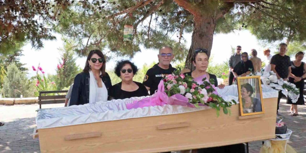 Türkiye Aşığı Alman Filozofun Eşi Hayatını Kaybetti