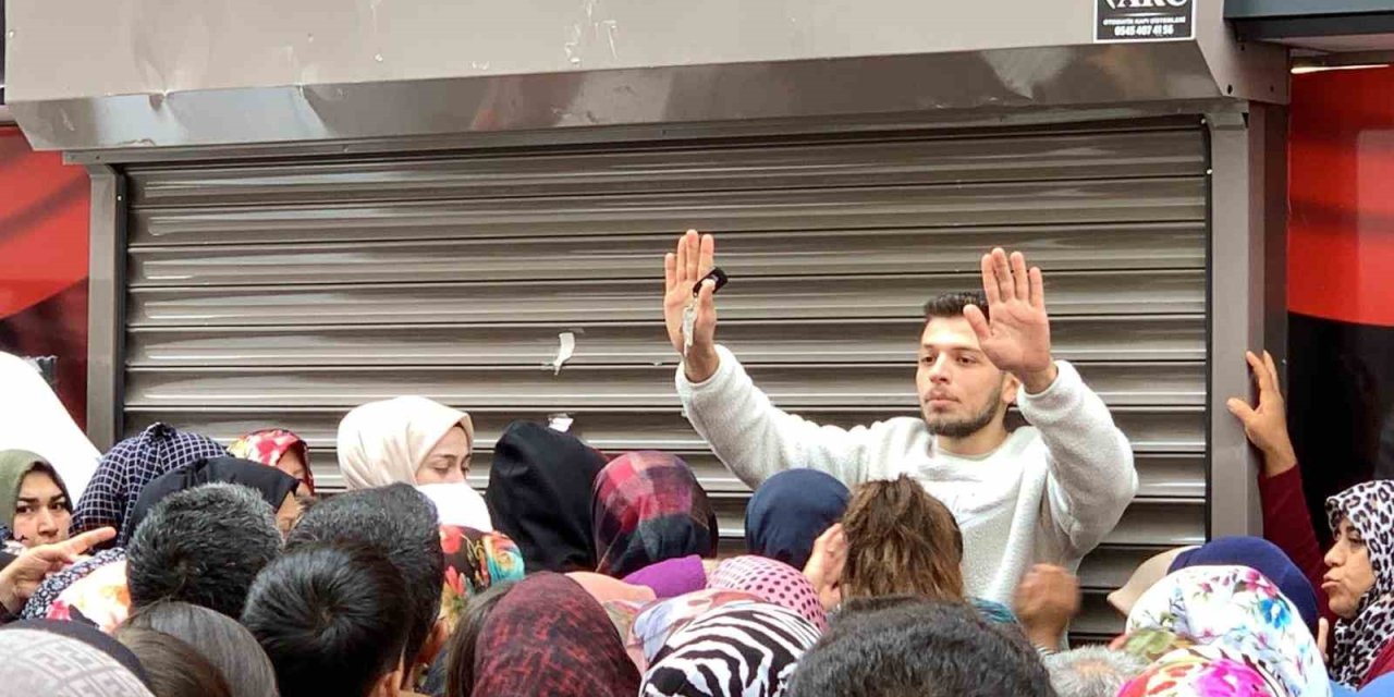 Karaman'daki Açılış Kaosu Ekonominin mi, İnsanlığımızın mı Özeti!