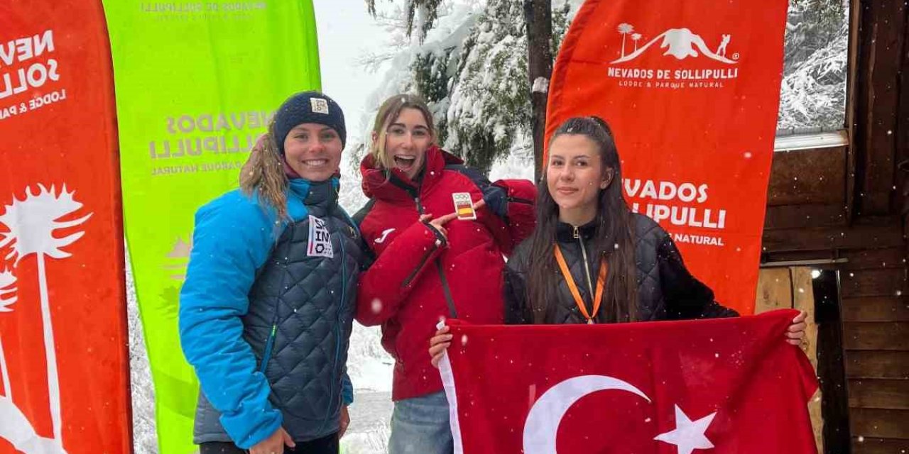 Sueda Sultan Evci, Dağ Kayağı Yarışması’ndan Madalya İle Döndü