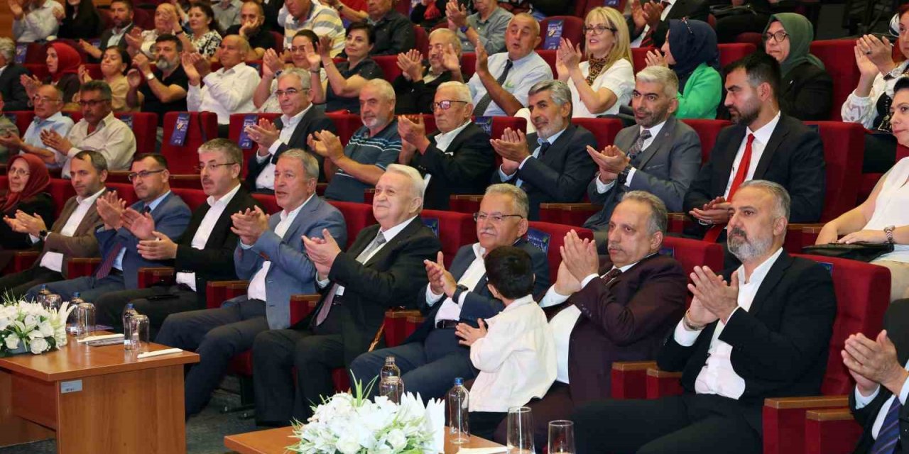 Talas’a Değer Katanlara Onur Plaketi