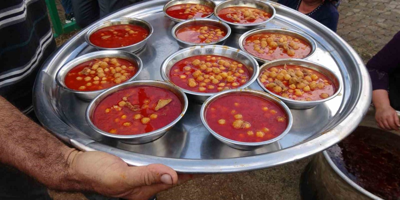 400 Yıllık Yörük Köyünde Gastronomi Şenliği