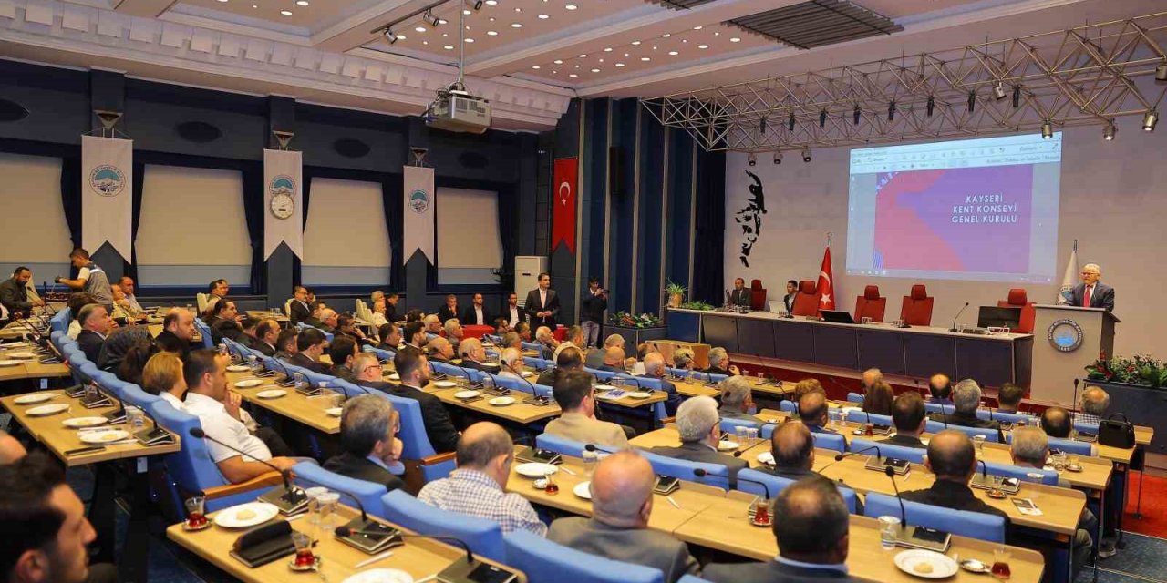Başkan Büyükkılıç, Kayseri Kent Konseyi’ni Yeniden Hayata Geçirdi