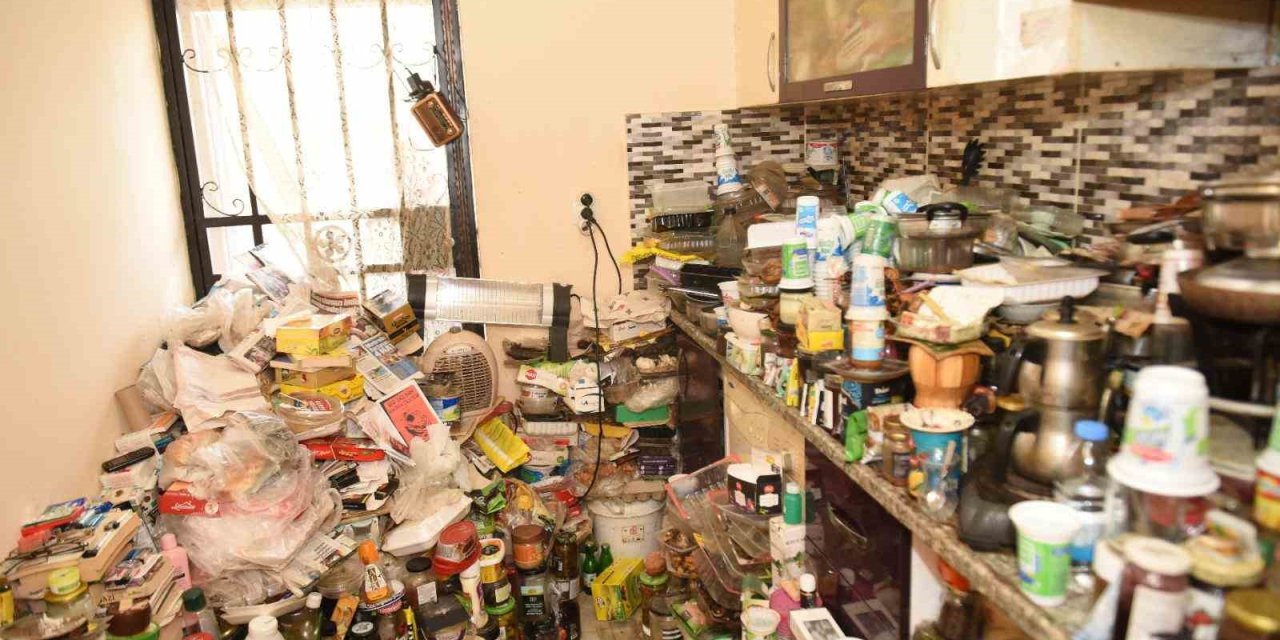 Mahalleyi Saran Kokunun Sebebi 70 Metrekarelik Evden Çıktı