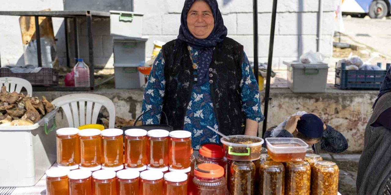 Kadınlar, ’kırsal Mahalle Buluşmaları’nda Bir Araya Geldi