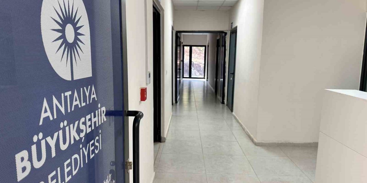 Kumluca Şehir Mezarlığı’na Cenaze Hizmet Birimi Açıldı