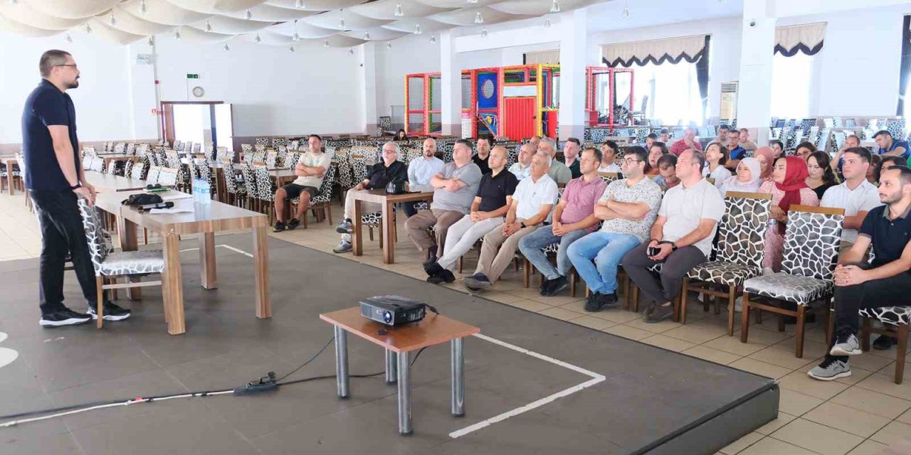 Kemer Belediye Personeline Afet Eğitimi